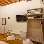 Cennini 6 Guest house